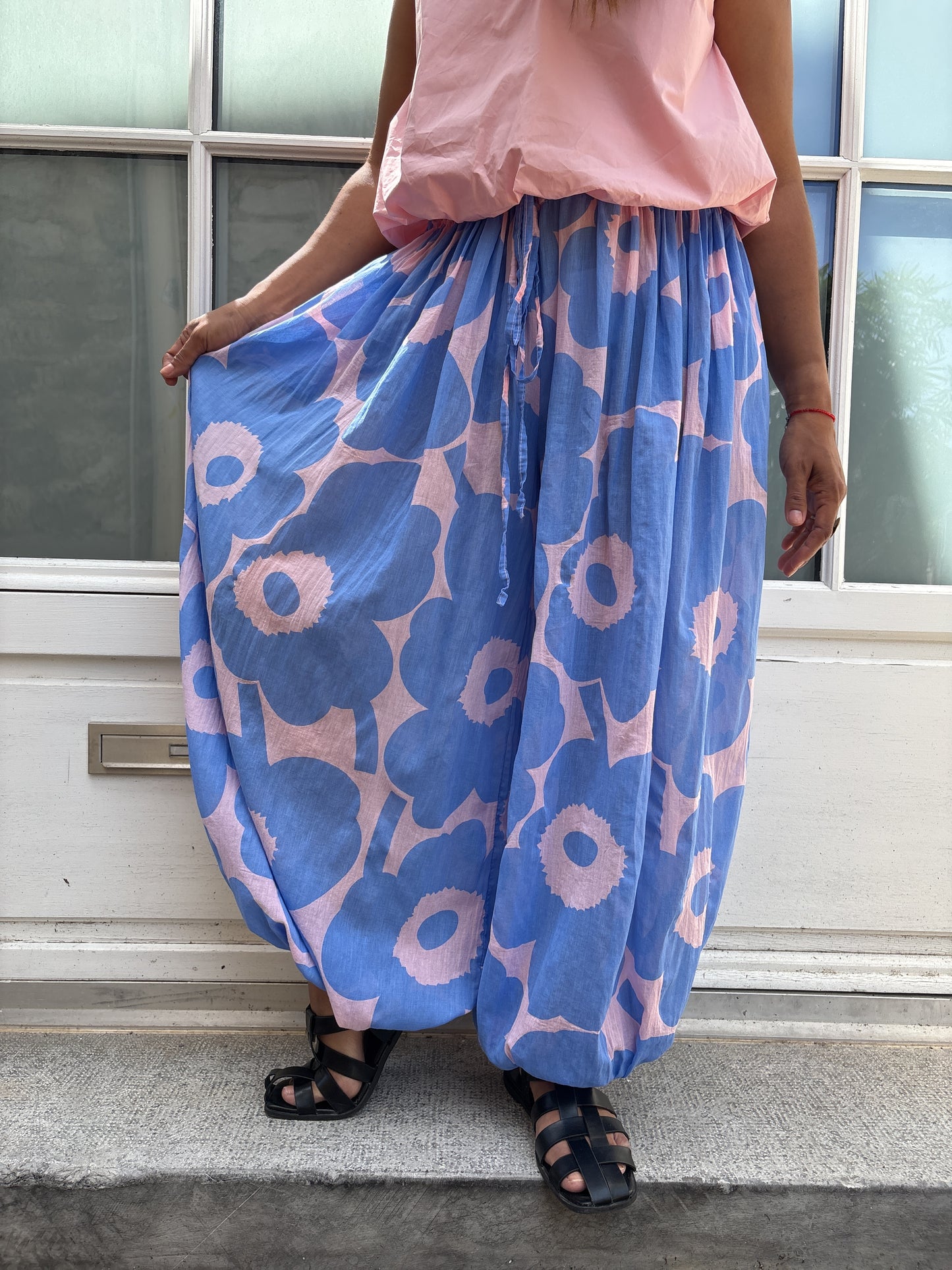 Pantalon Bleu Fleurie